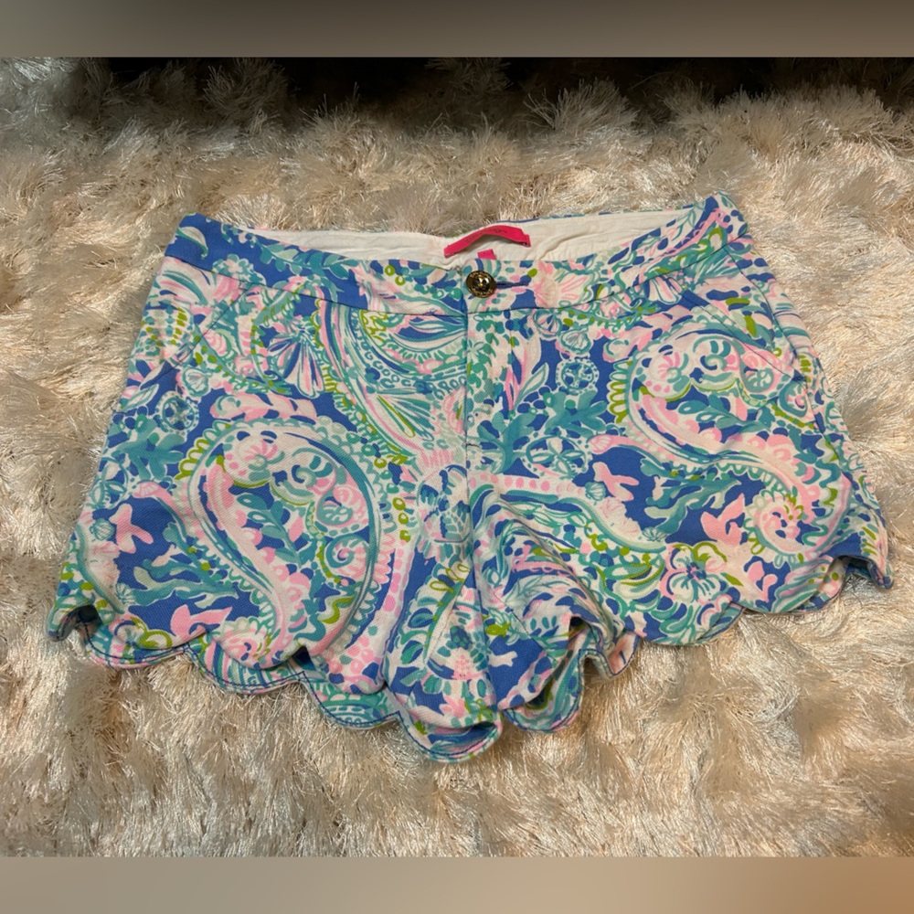 Lilly Pulitzer Shorts Buttercup Scallop Size 4